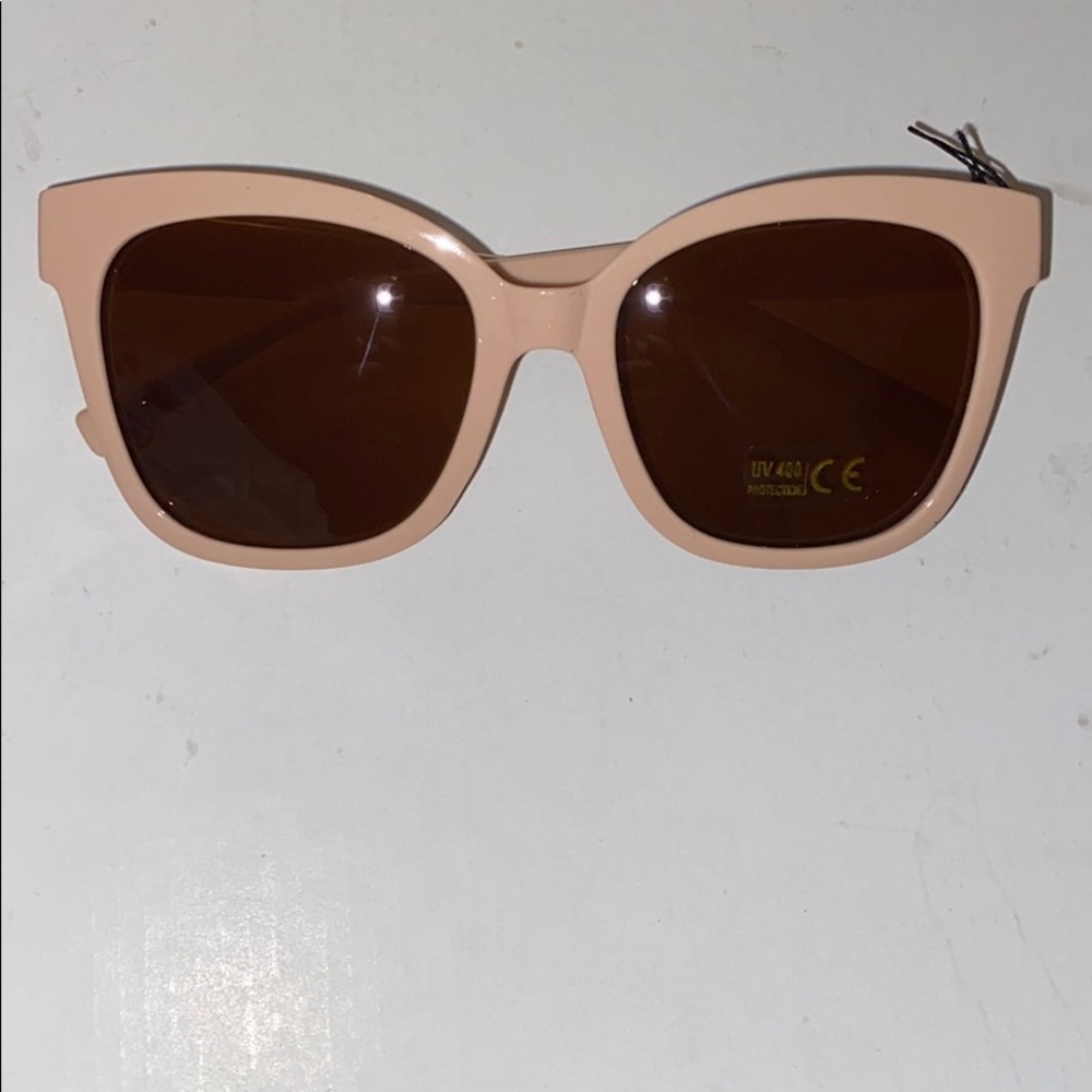 Women’s sunglasses